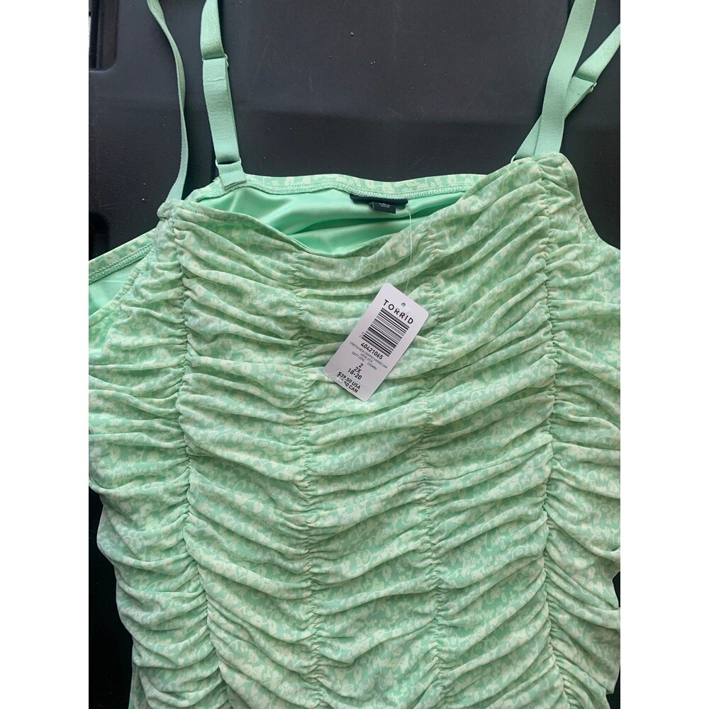 Torrid Light Green Floral Camisole Tank Top NWT Size 2X